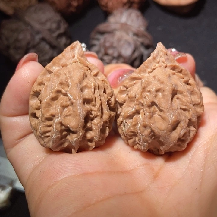 文玩核桃把件东北楸子小雪19