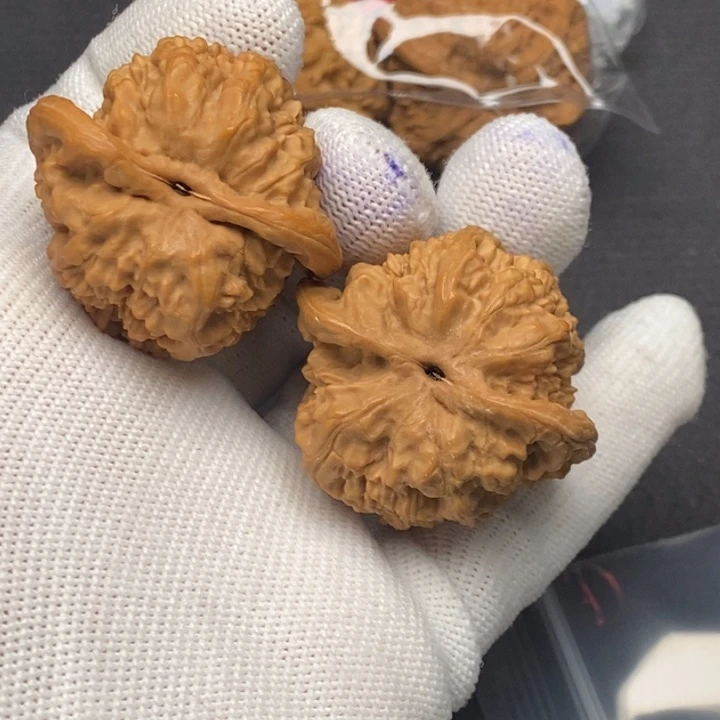 文玩核桃把件煎***?蚂蚁沟 （瑕疵）