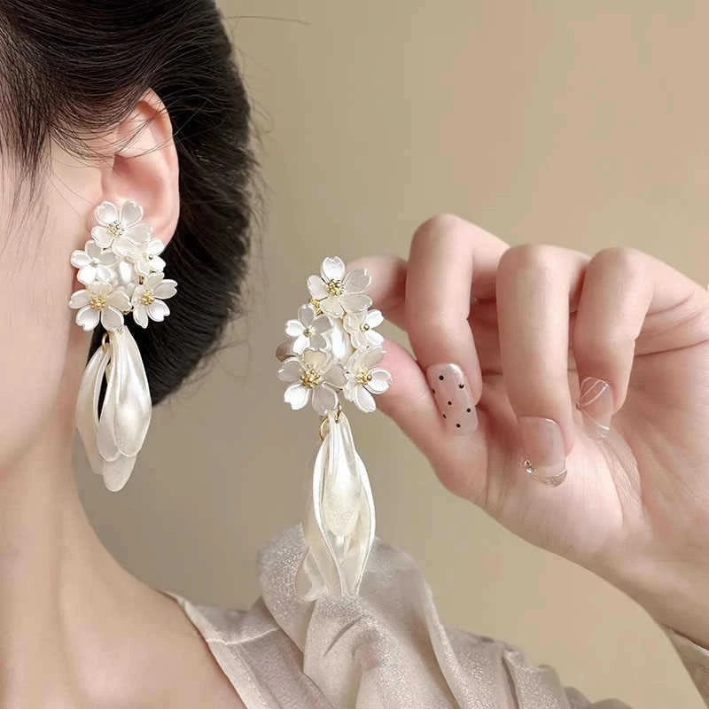 超仙法式茉莉花流苏耳环森系夸张花朵耳坠感长款显脸小耳饰女