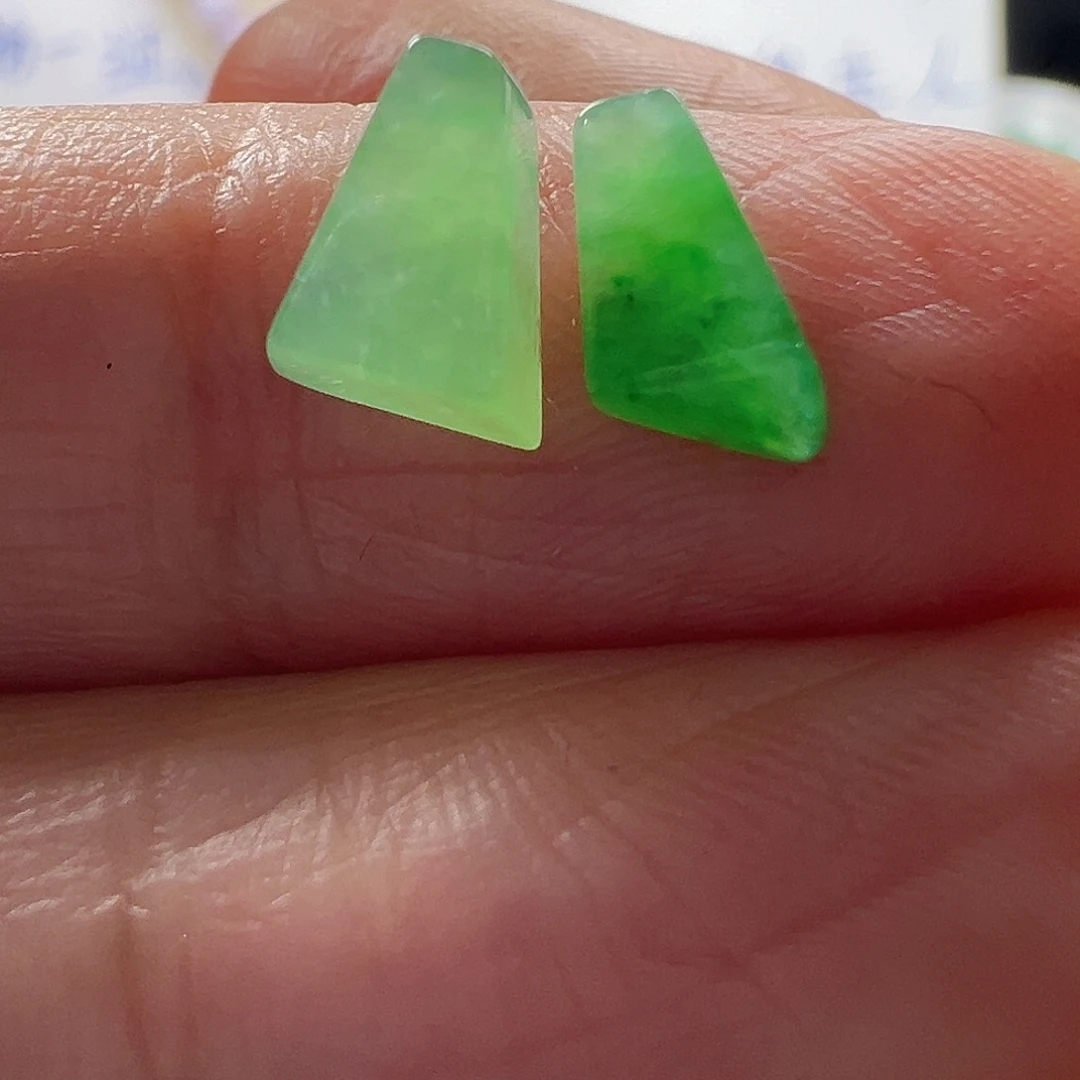 ****咪定制翡翠未镶嵌翡翠小滴溜