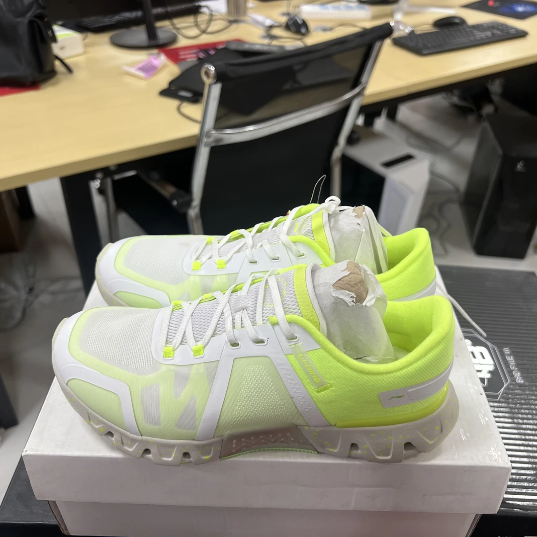 《B品以直播展示为准》鞋面脏（X1017)李宁女款休闲运动鞋AFVT004-14