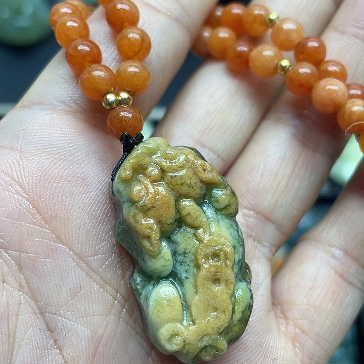 未镶嵌蛇纹石玉颈饰