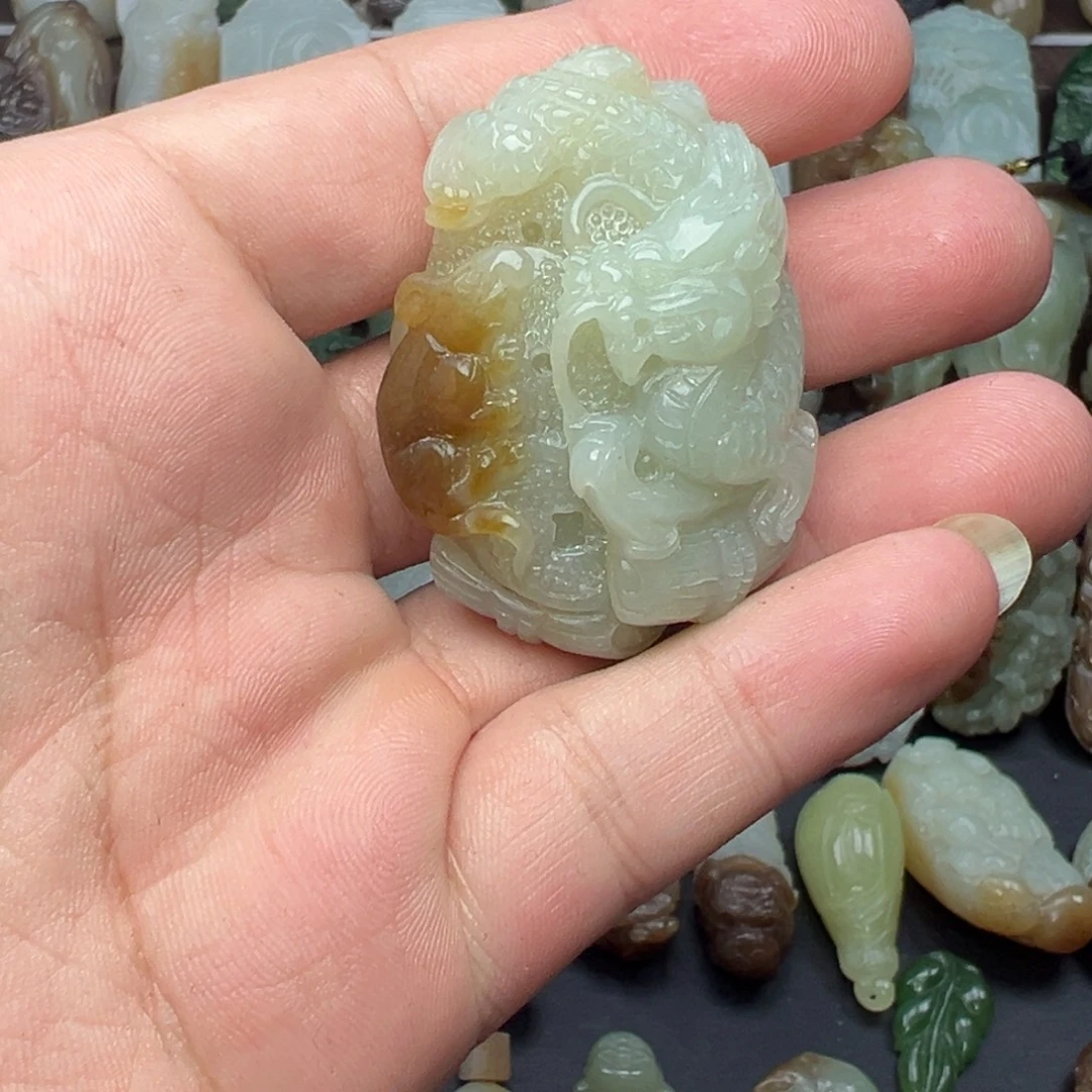 和田玉未镶嵌挂件