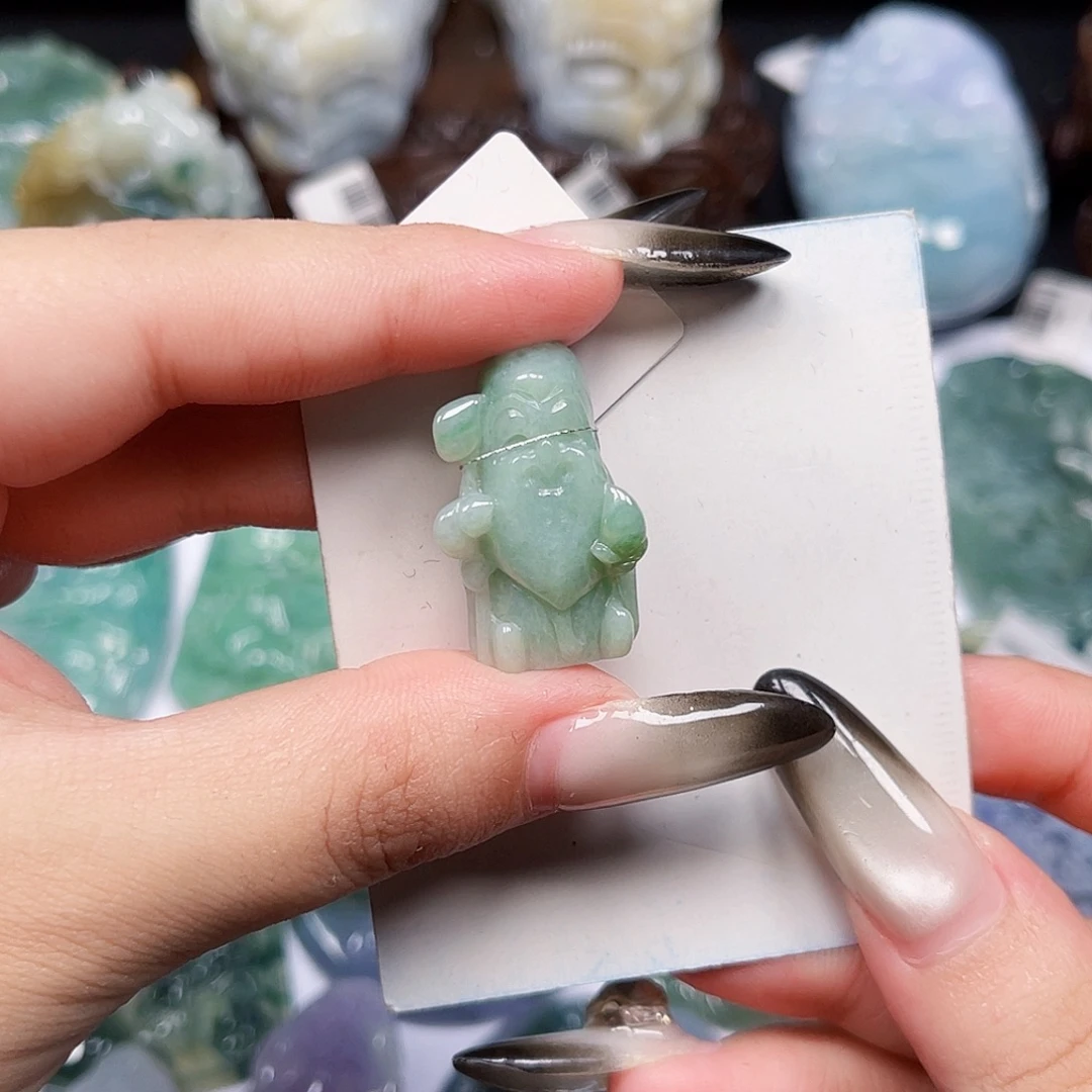 翡翠未镶嵌颈饰天然