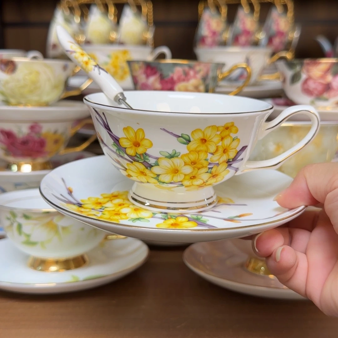 45%以上骨粉骨瓷黄色一杯一碟一勺快递装（拍两套送杯架）