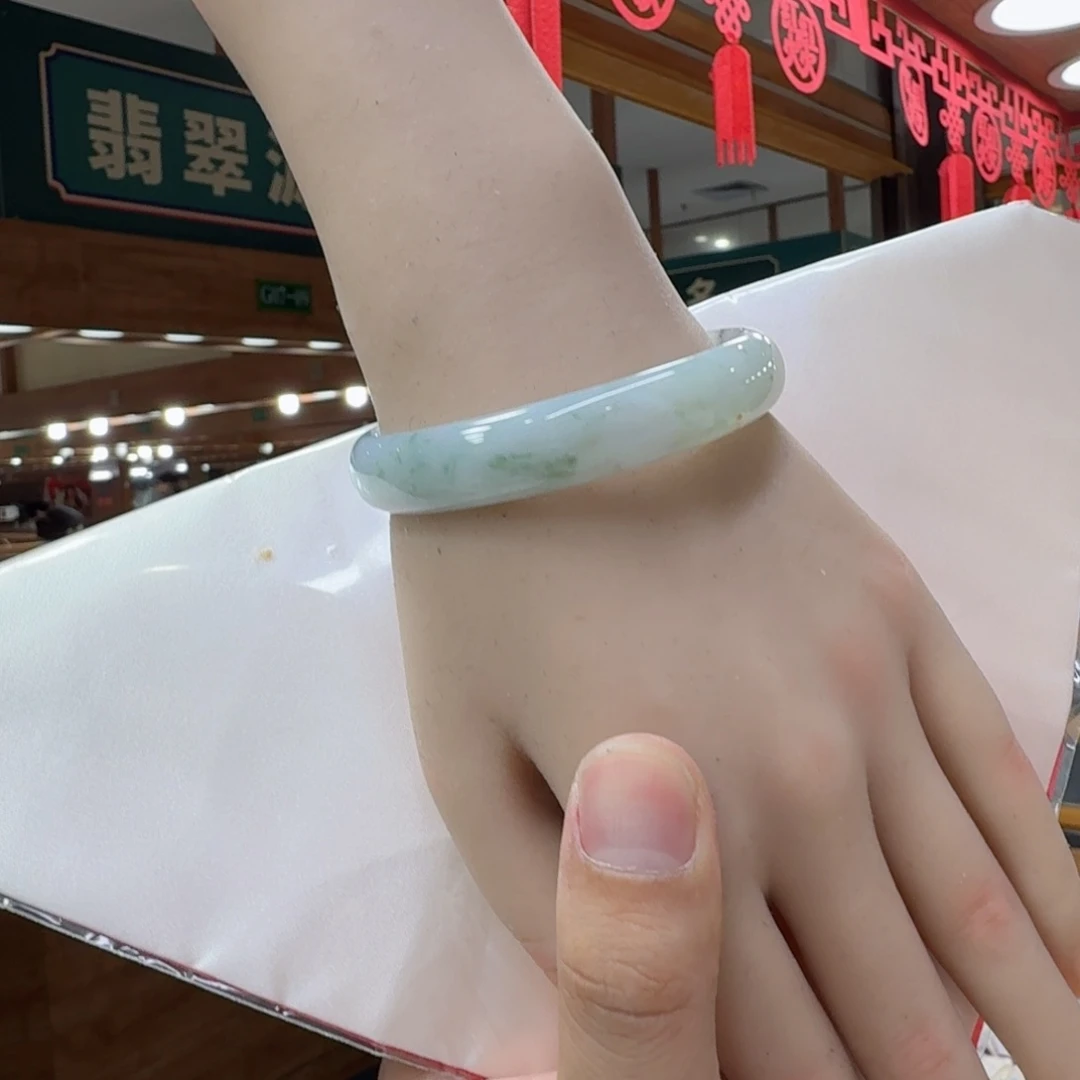 翡翠手镯未镶嵌买断