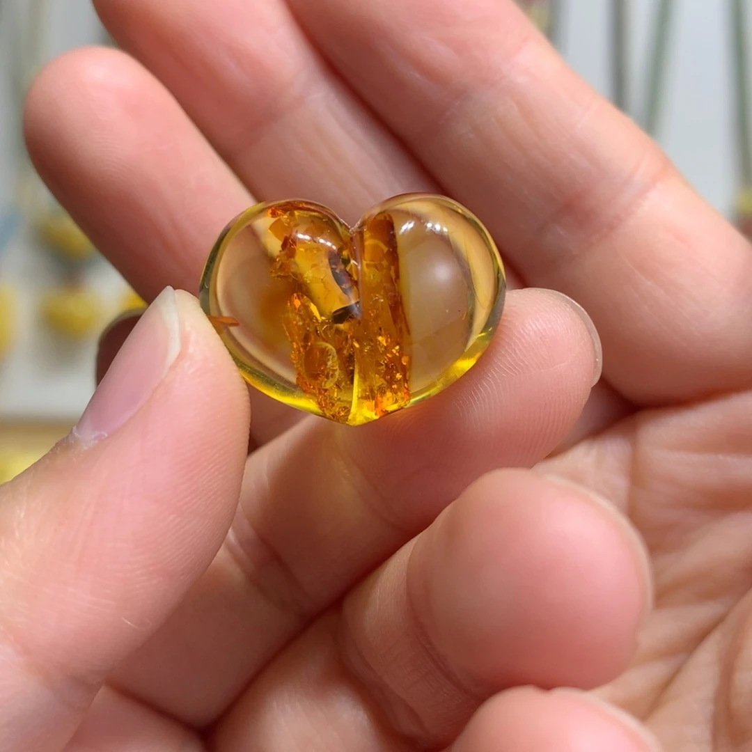 蜜蜡未镶嵌裸石配饰