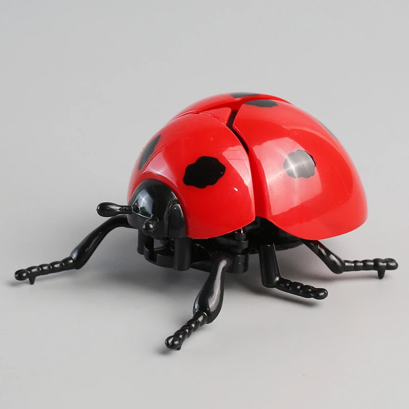 仿真甲壳虫男女发条爬行昆虫上链条瓢虫玩具会跑七星瓢虫模型礼物