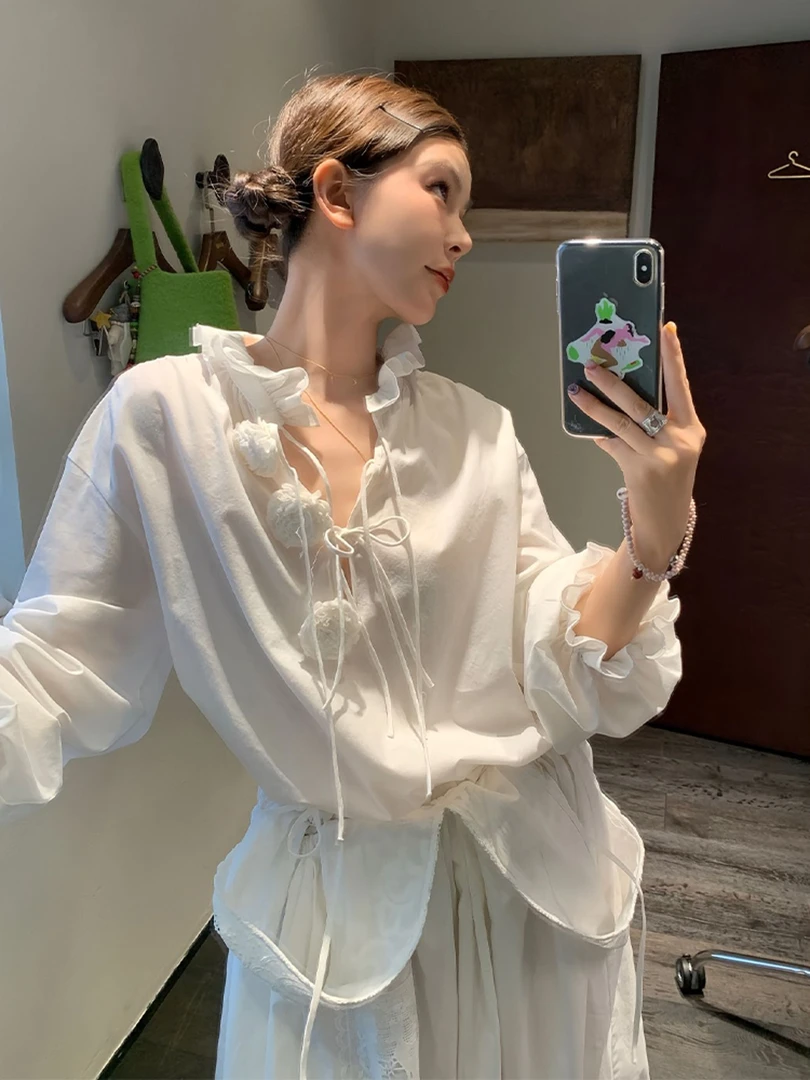 早秋新款轻奢高级感洋气法式小资上衣独特别致通勤风白色长袖衬衫