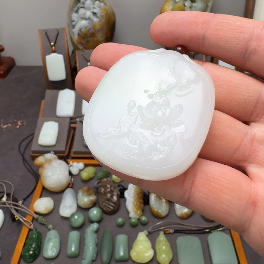 和田玉挂件未镶嵌盛****竹