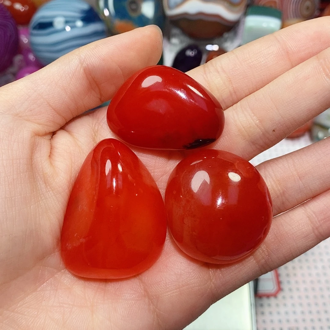 咬****玛瑙/玉髓未镶嵌珠宝奇石