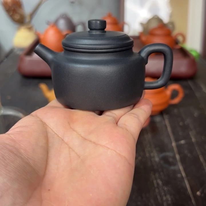 紫砂茶壶德钟100毫升红红捂灰 微瑕