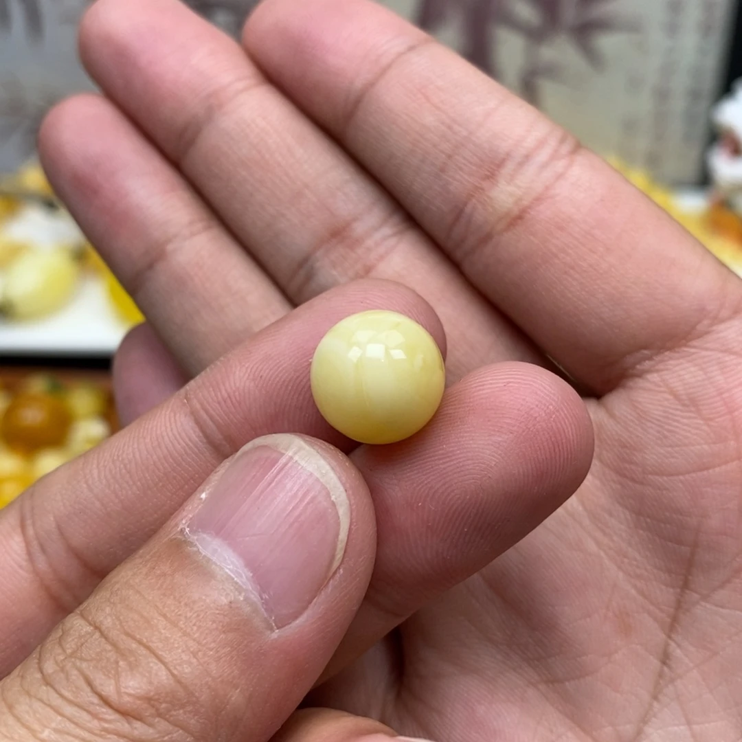 琥珀未镶嵌珠宝奇石微瑕