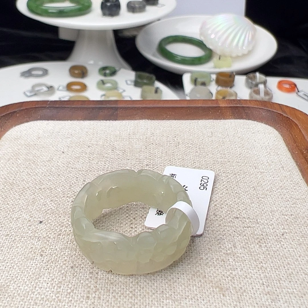 和田玉（糖玉）未镶嵌戒指T 74 晴水设计雕花19 不退换