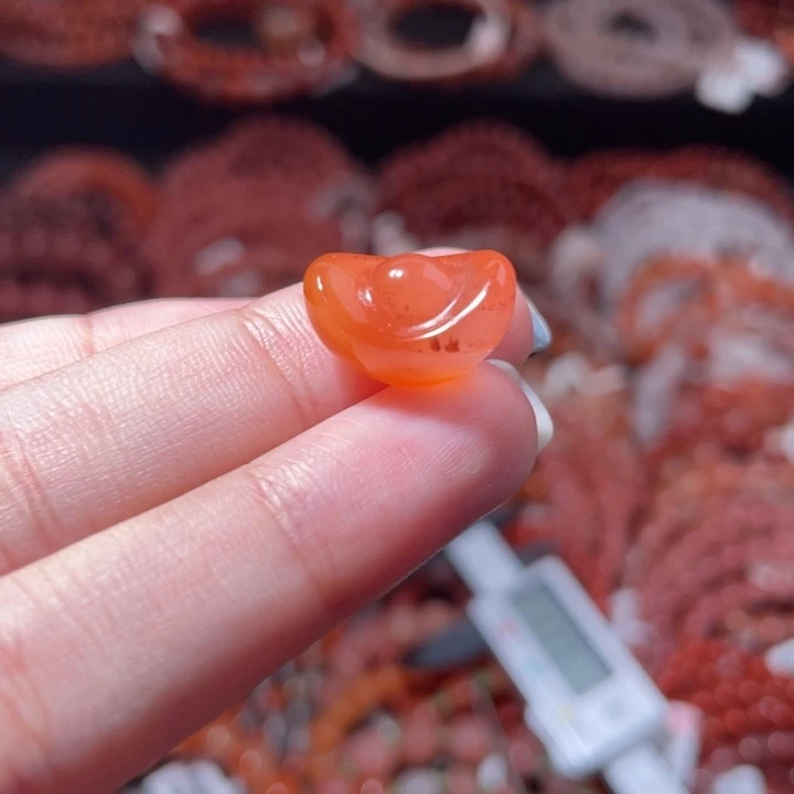 南红玛瑙未镶嵌元宝855打孔备注