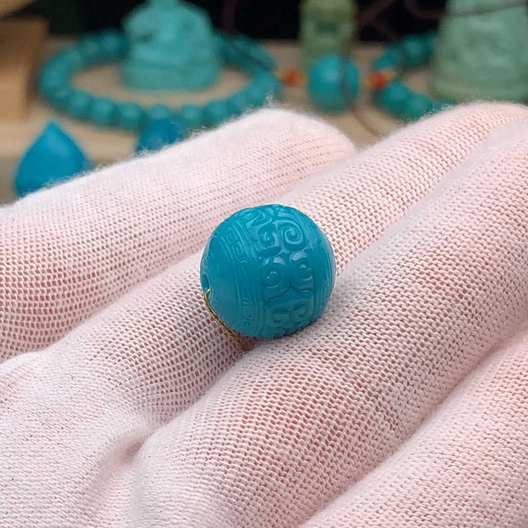 绿松石未镶嵌颈饰