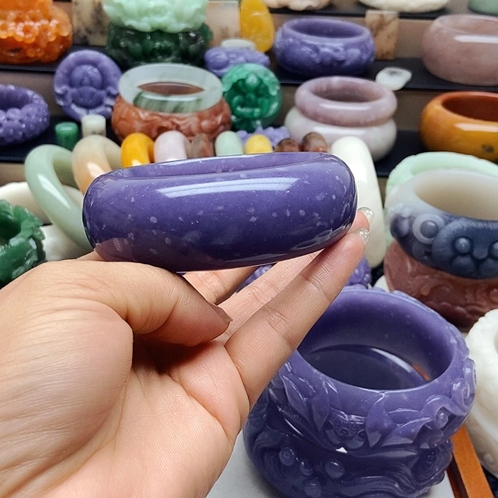 蓝****未镶嵌黄龙玉石英岩玉