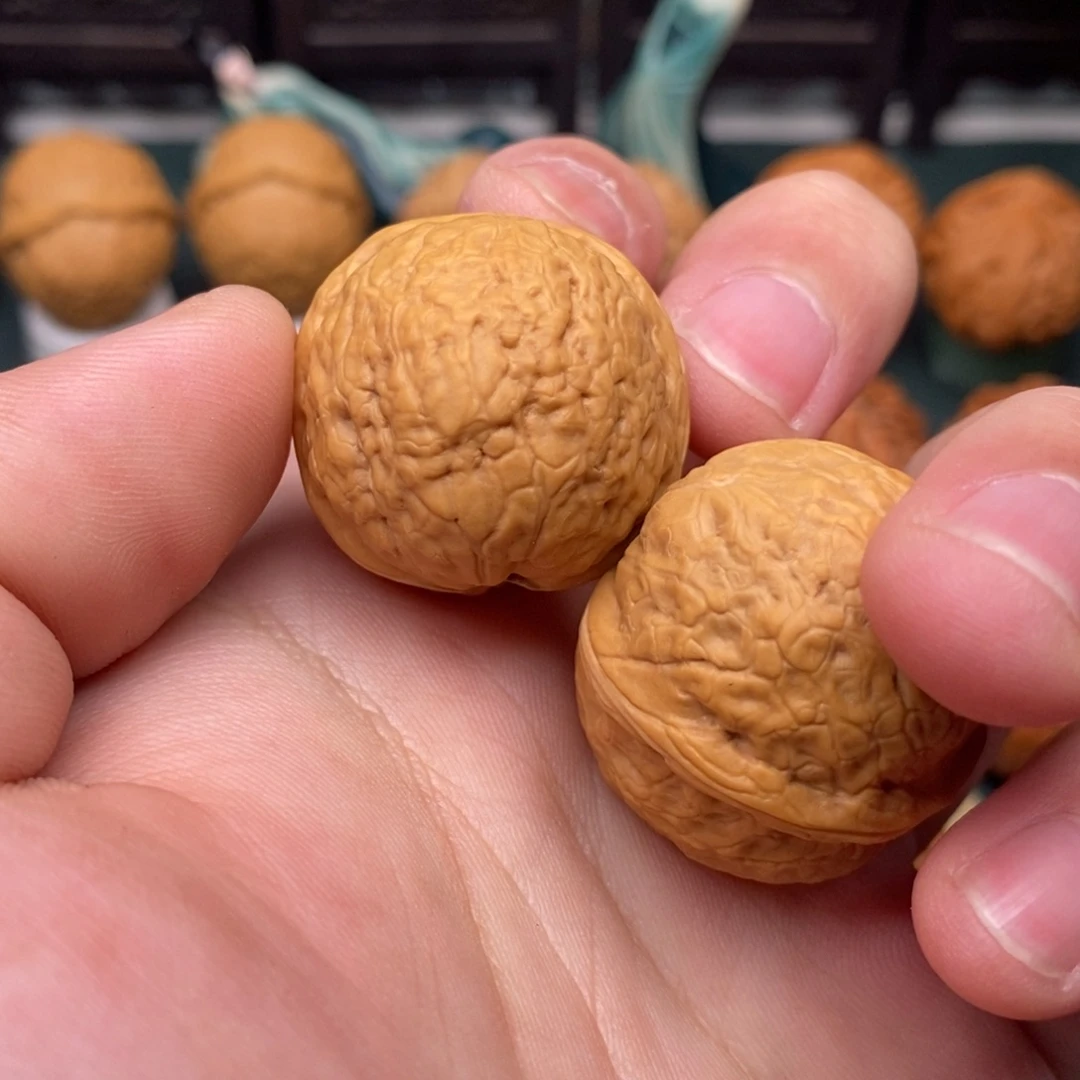 文玩核桃把件非****家鱼籽纹