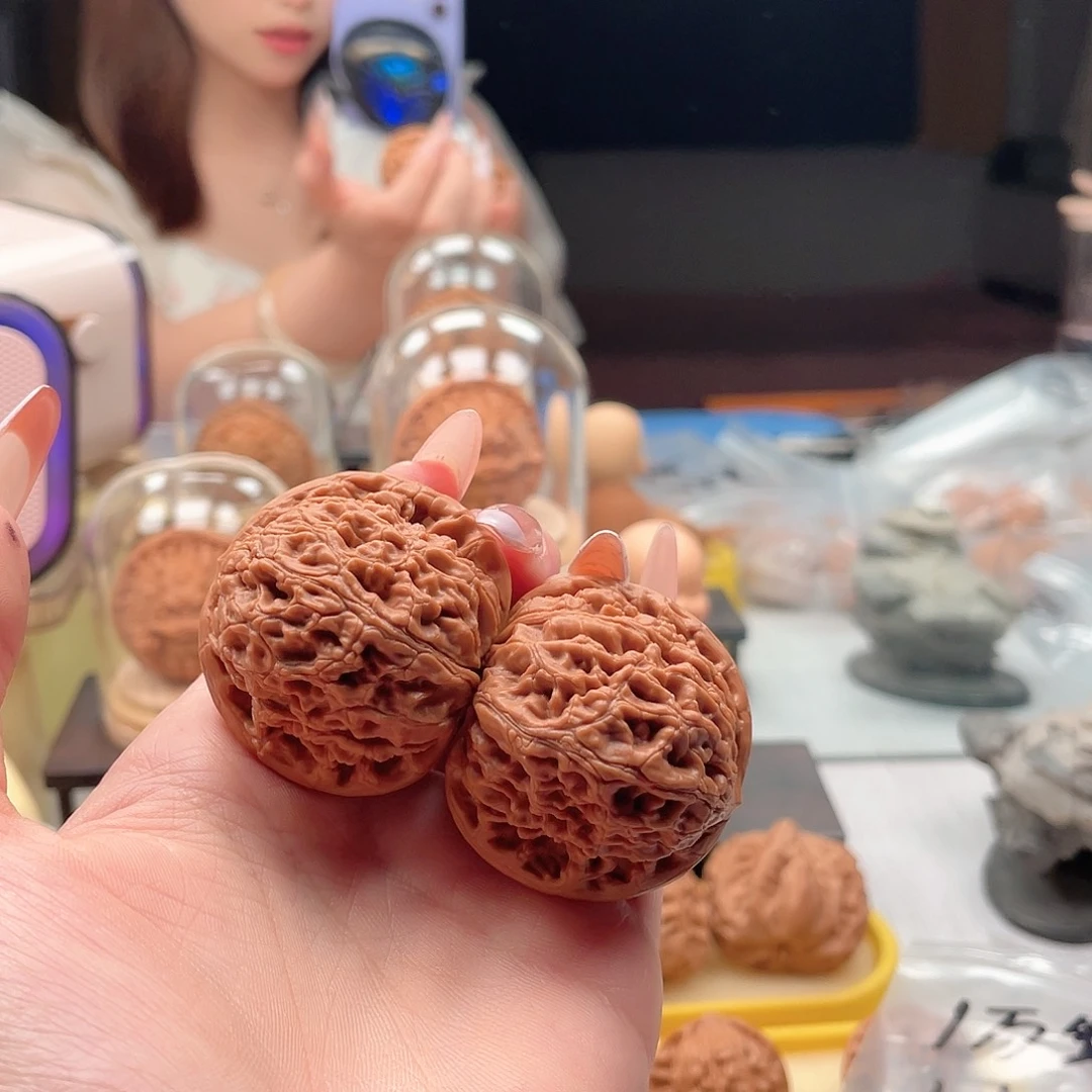 文玩核桃吊坠42肉球水龙