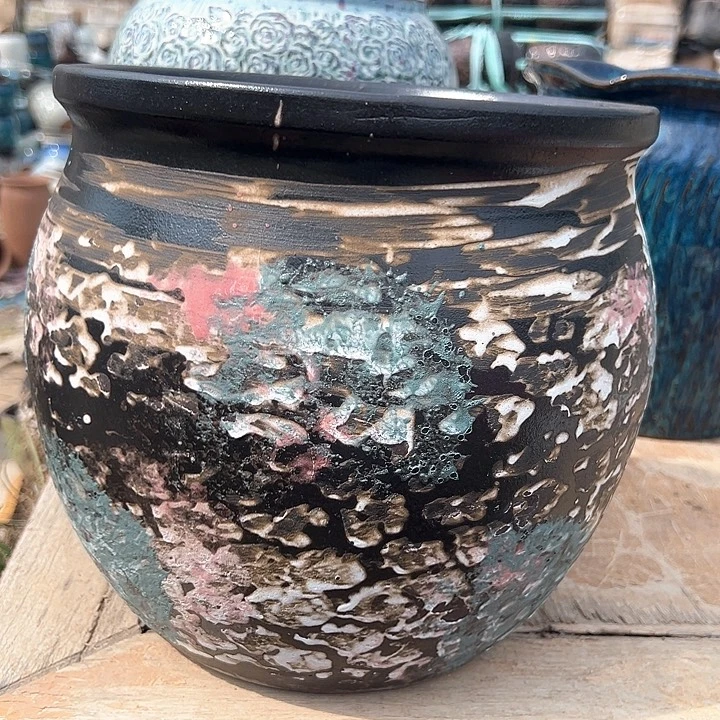 紫砂花盆口25高25。。。。。。。。。。。。。。。