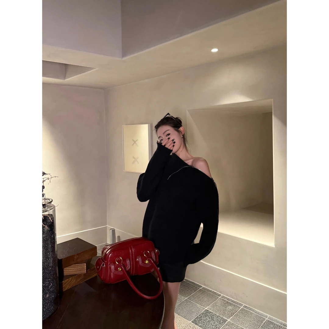 韩系纯欲慵懒风一字肩穿侧领拉链设计小众高领毛衣女秋冬上新百搭
