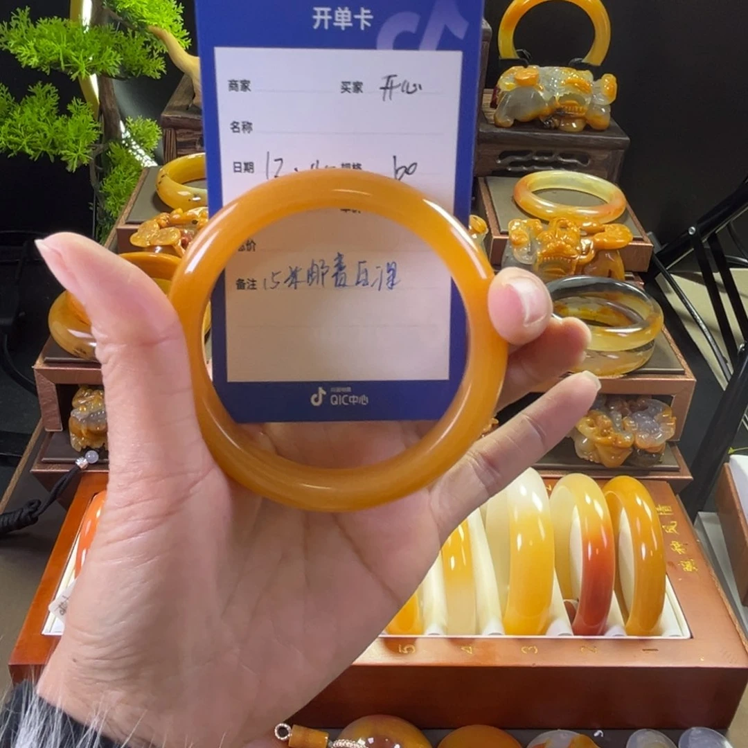 未镶嵌手镯石英质玉开***^