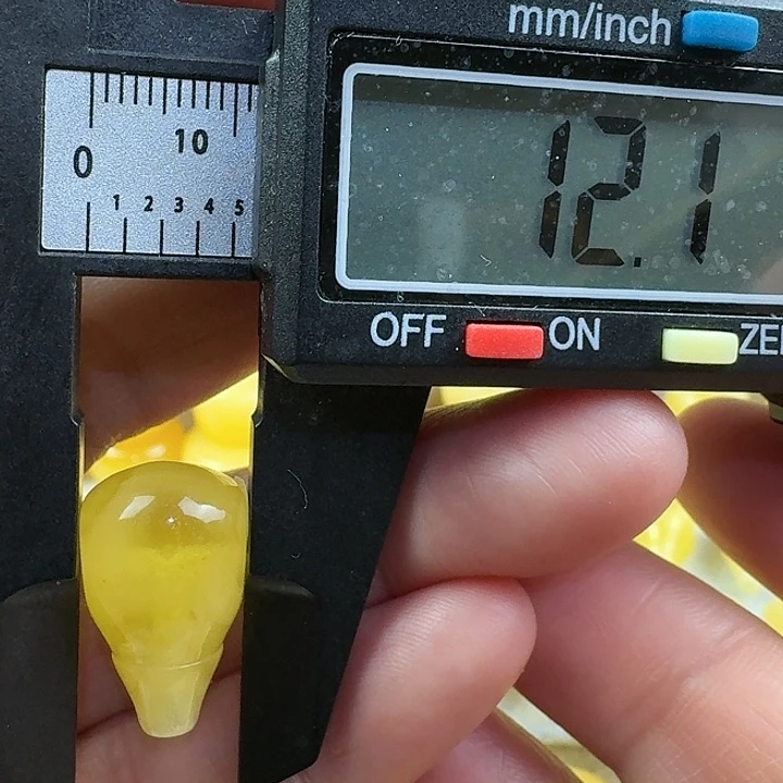 蜜蜡未镶嵌裸石36杂