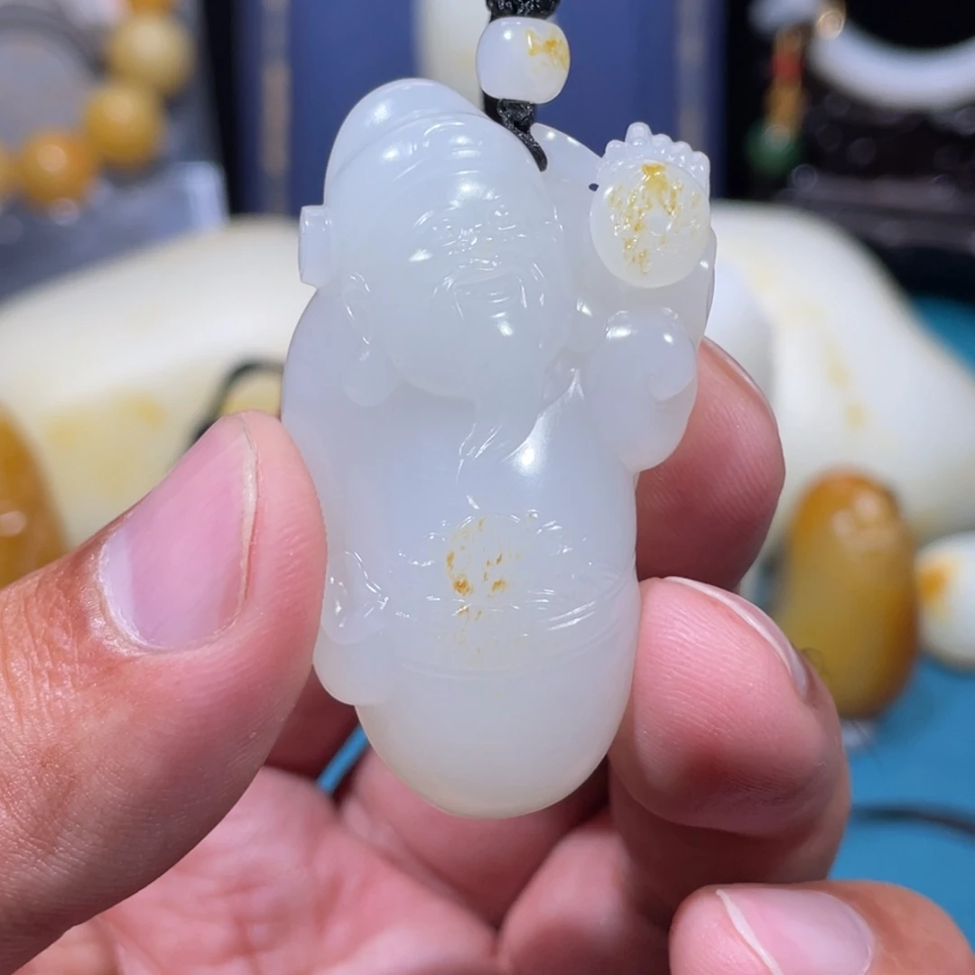 颈饰未镶嵌和田玉