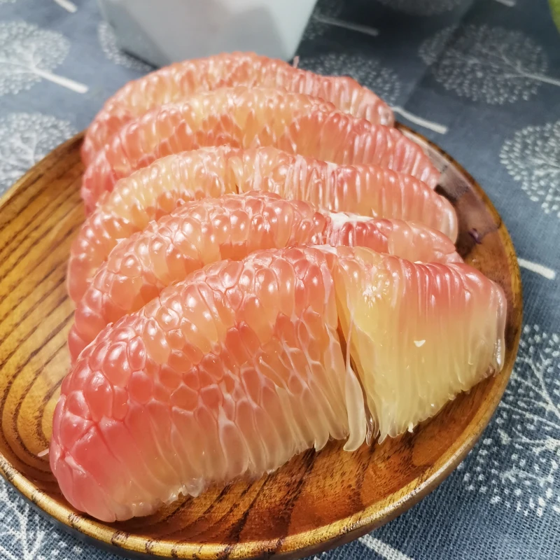 艾扎泰国红心柚 沁甜飙汁 晶莹剔透 脆嫩爽滑 不苦不麻 强烈推荐！