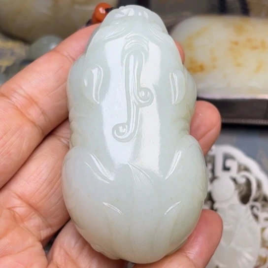 *****和田玉未镶嵌颈饰