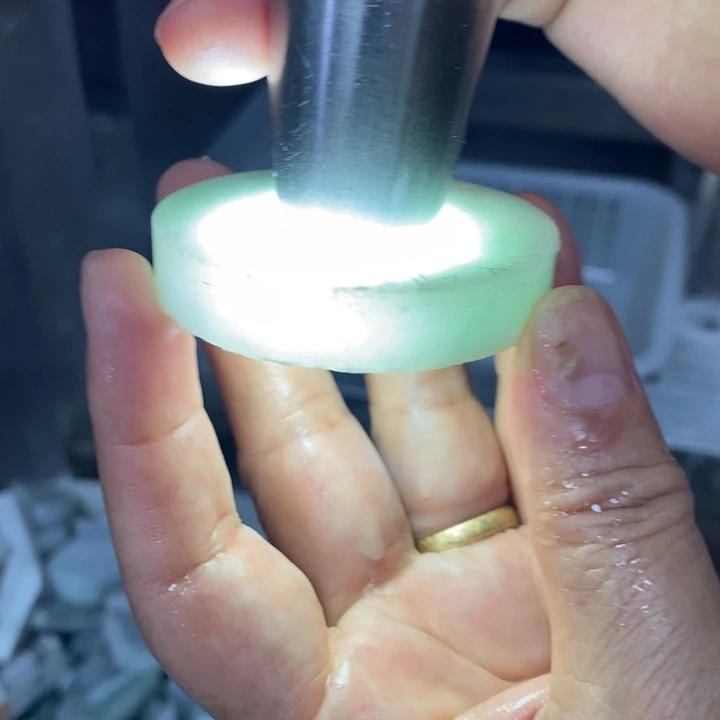 定制翡翠未镶嵌