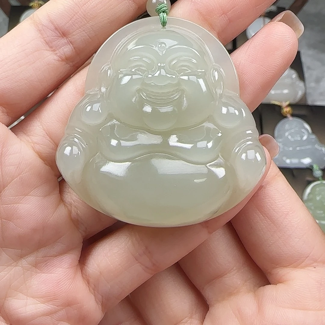和田玉未镶嵌吊坠(赠链)