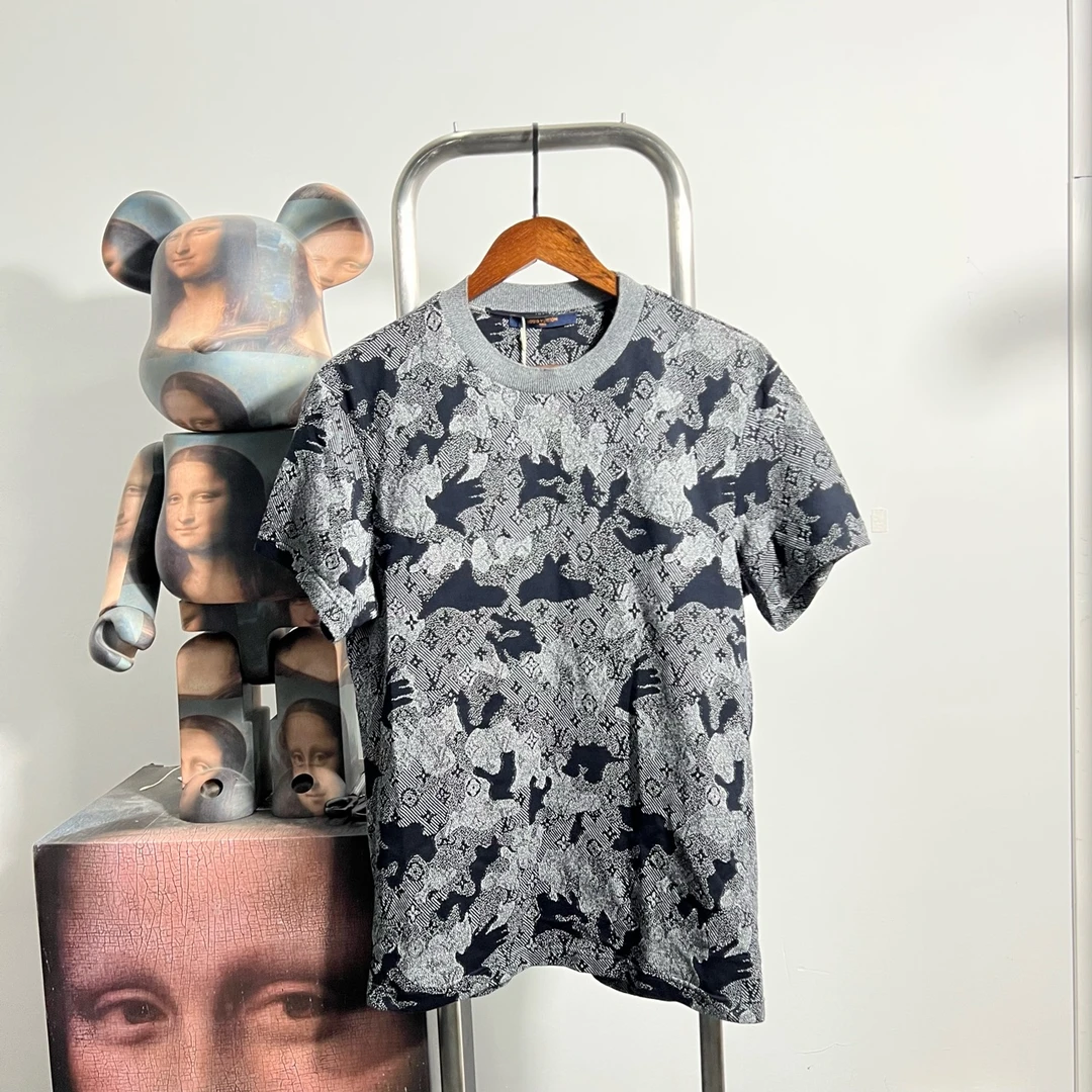 99新 LouisVuitton/路易威登 sf迷彩满印短袖p23109尺码:S