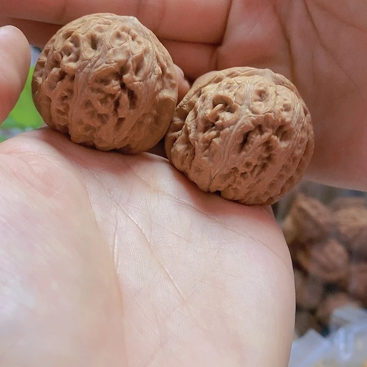 【闪购商品】文玩核桃把件39.5平谷元宝