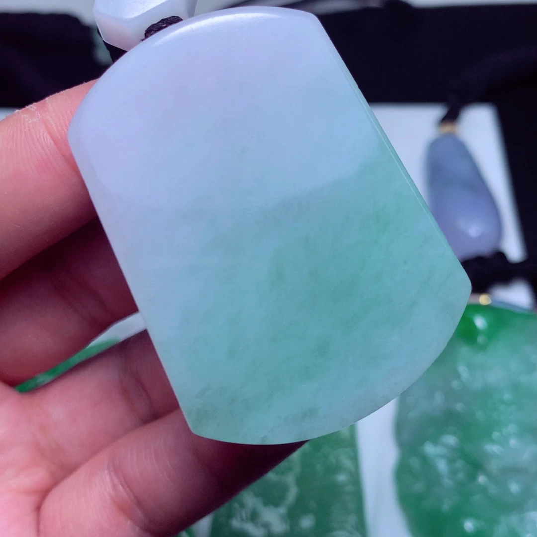 翡翠未镶嵌颈饰天然a货翡翠
