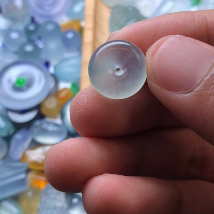 定制翡翠未镶嵌挂件