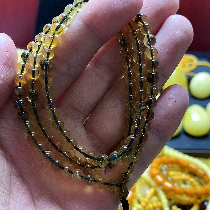 琥珀珠宝奇石未镶嵌胜****丽