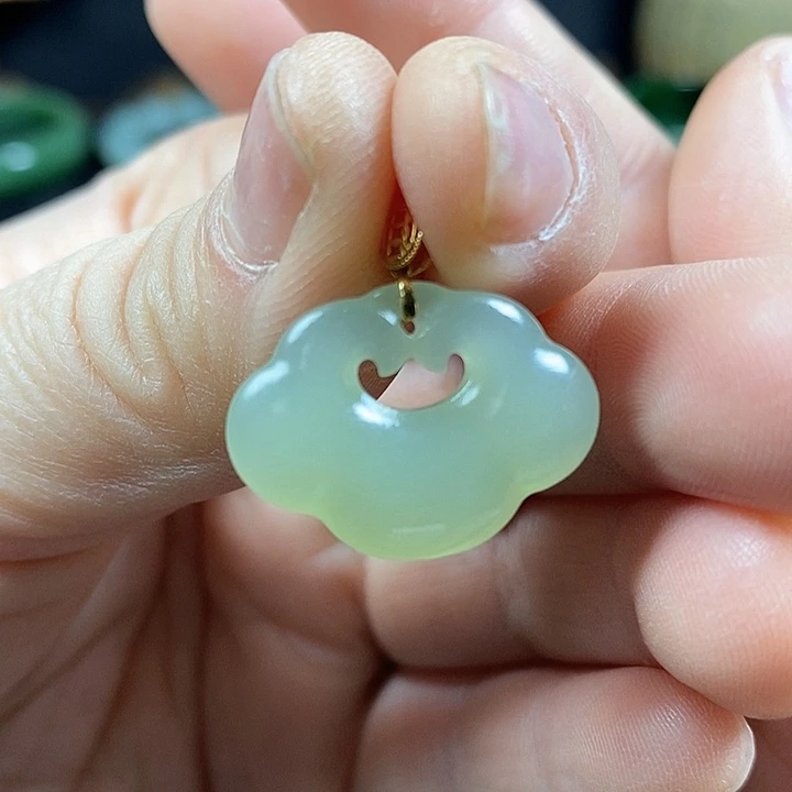 和田玉颈饰18K金镶嵌