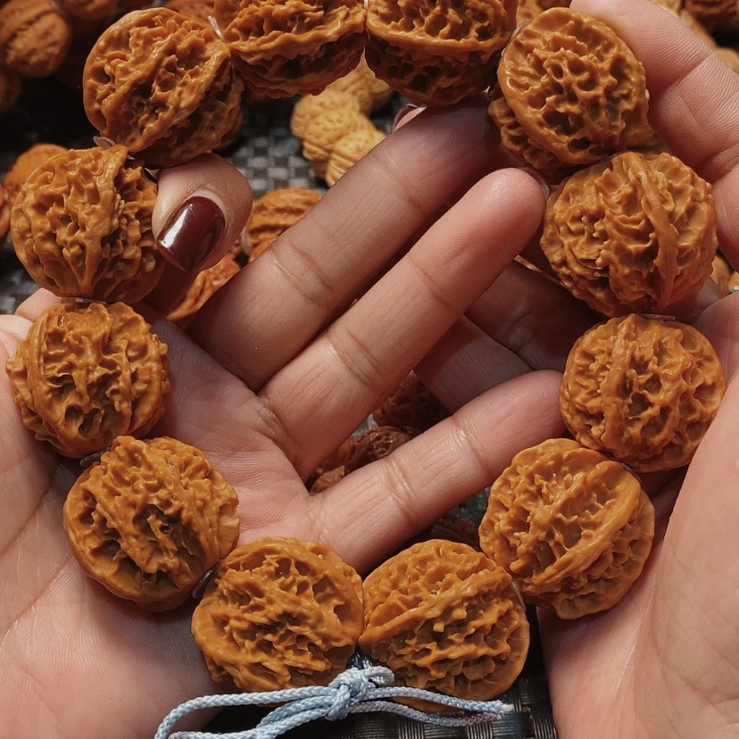 【闪购商品】文玩核桃吊坠京八棱