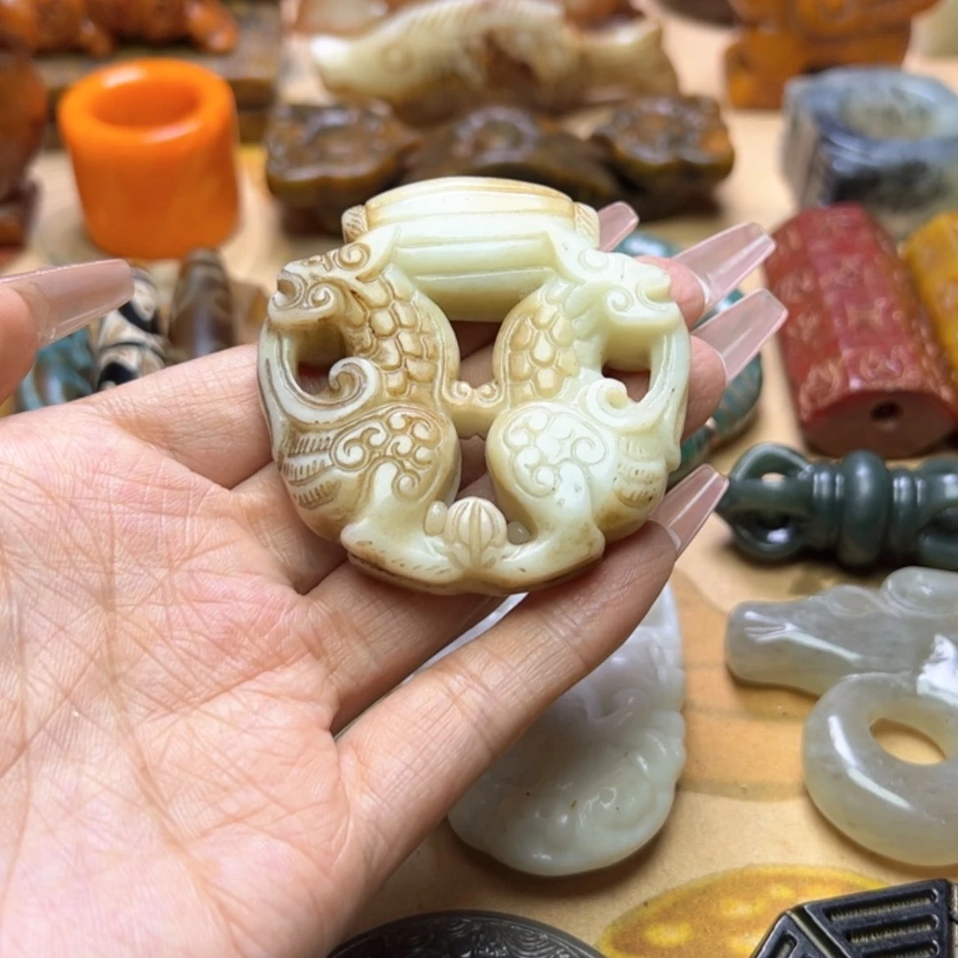 【闪购商品】蛇纹石玉颈饰未镶嵌