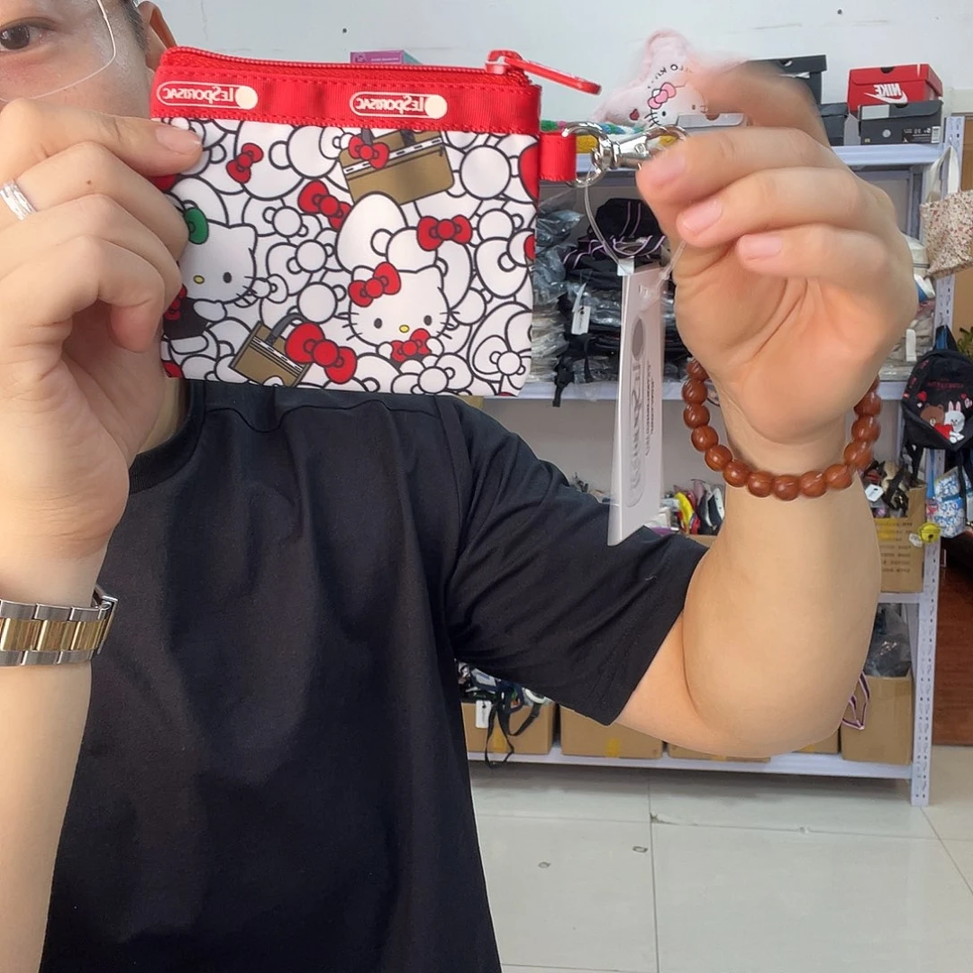 PU化妆包等产品和产品