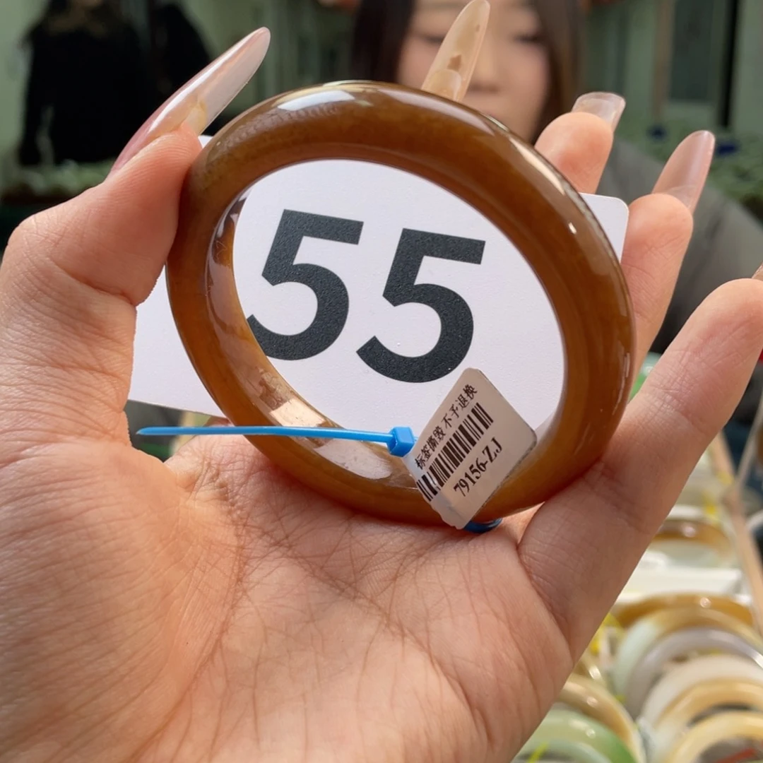 和田玉手镯未镶嵌纹