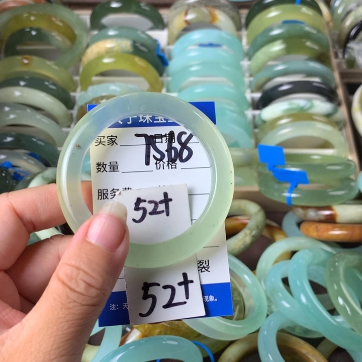 未镶嵌蛇纹石玉手镯7568