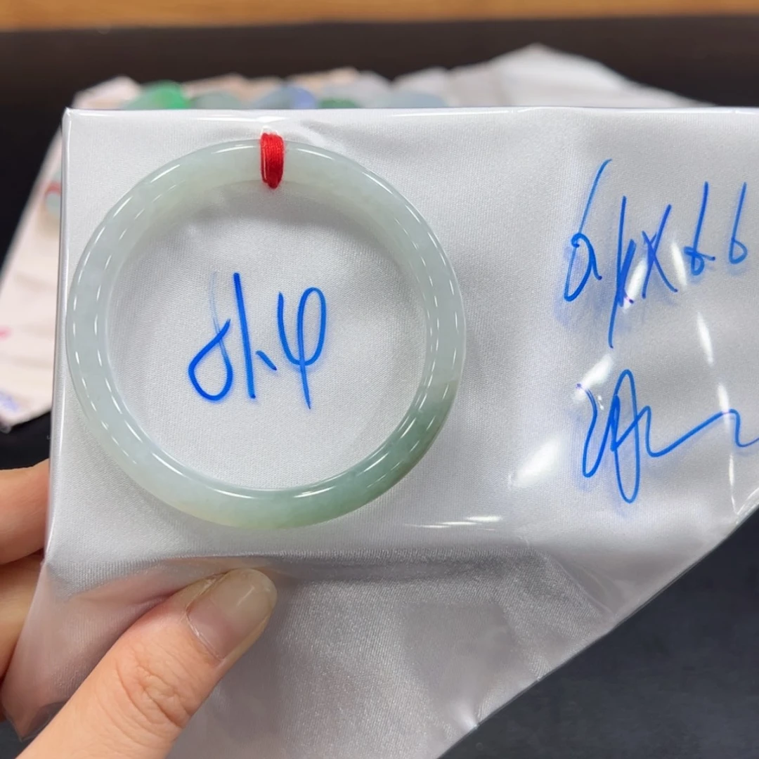 【闪购商品】翡翠手镯未镶嵌手镯