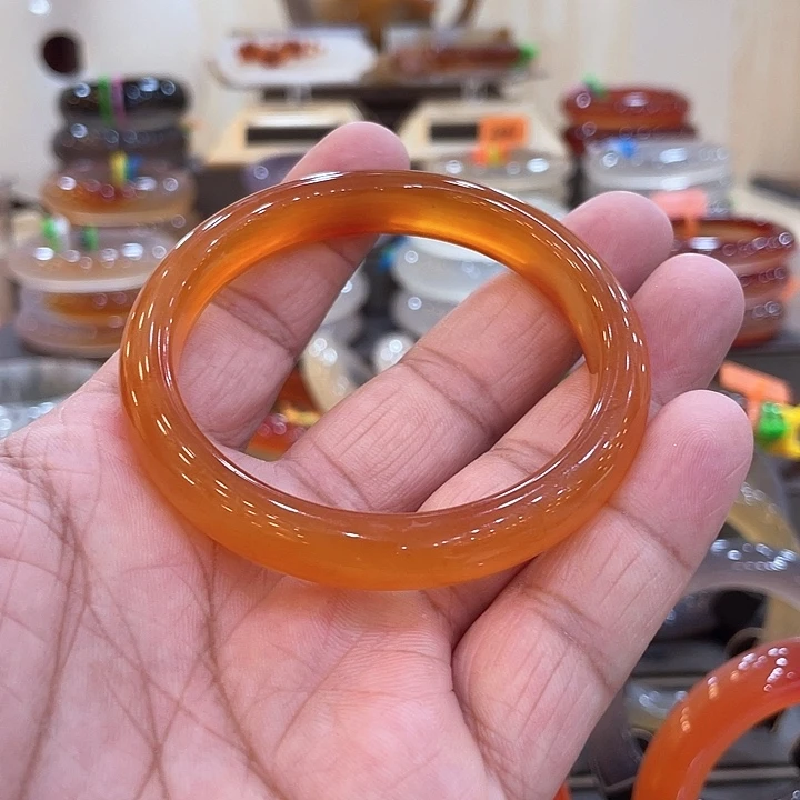 玛瑙/玉髓手镯未镶嵌