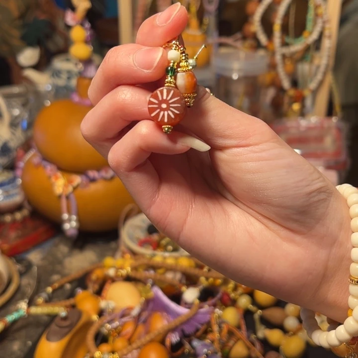 猫****)小滴流小葫芦新年快乐