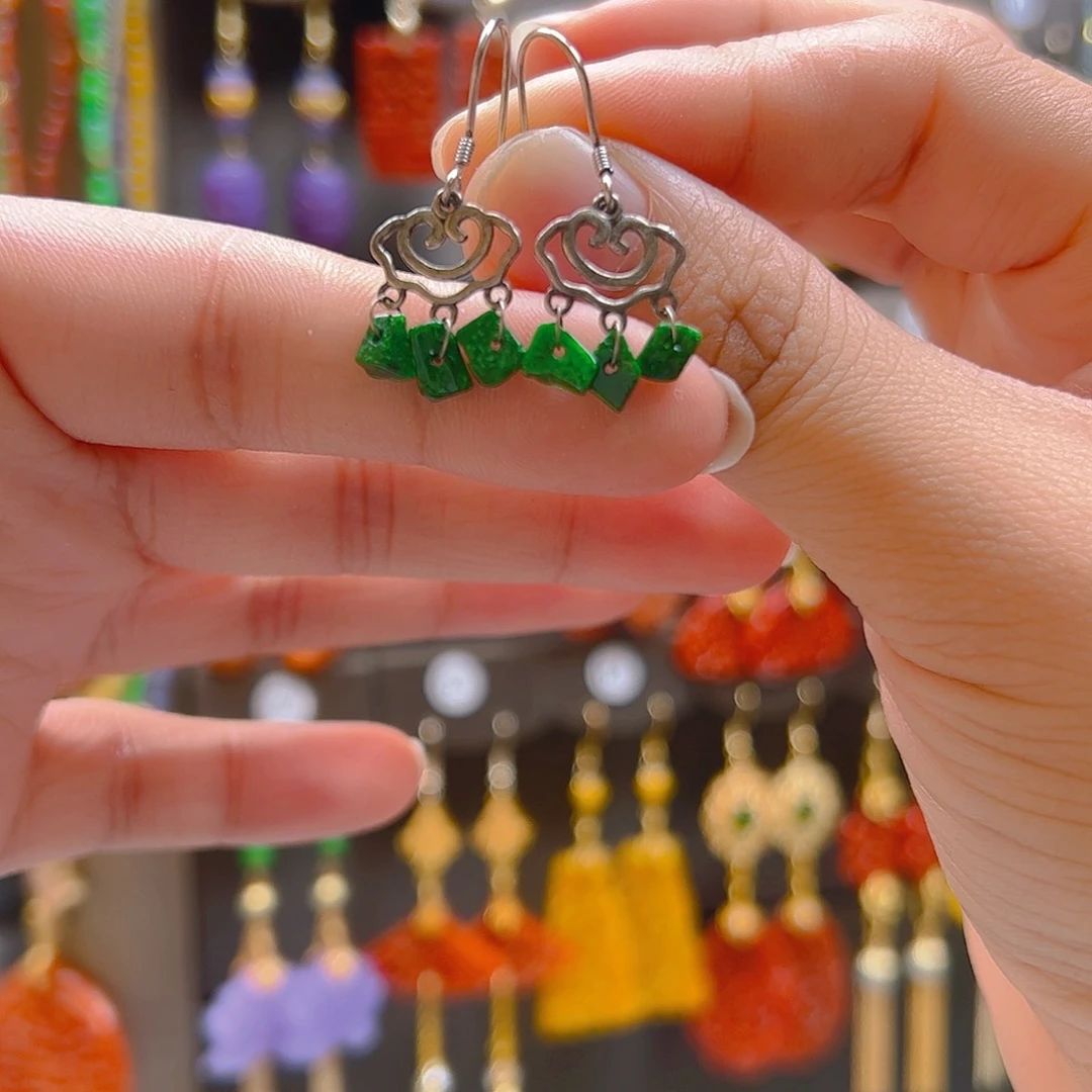 银S925镶嵌翡翠耳坠