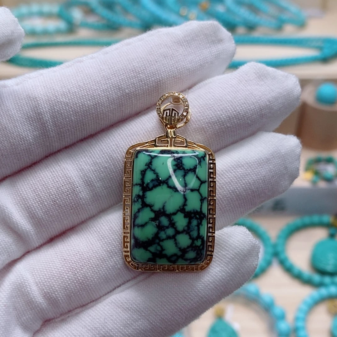 绿松石珠宝奇石18K金镶嵌