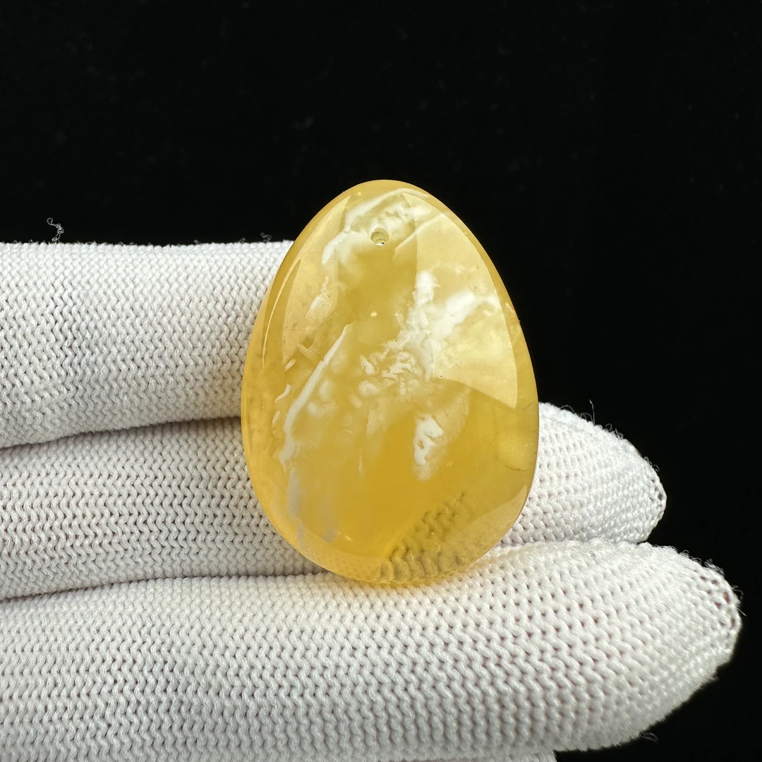 Y1157天然原矿蜜蜡 满蜡飘花水滴牌 25*34*12mm抖音基地质检发货