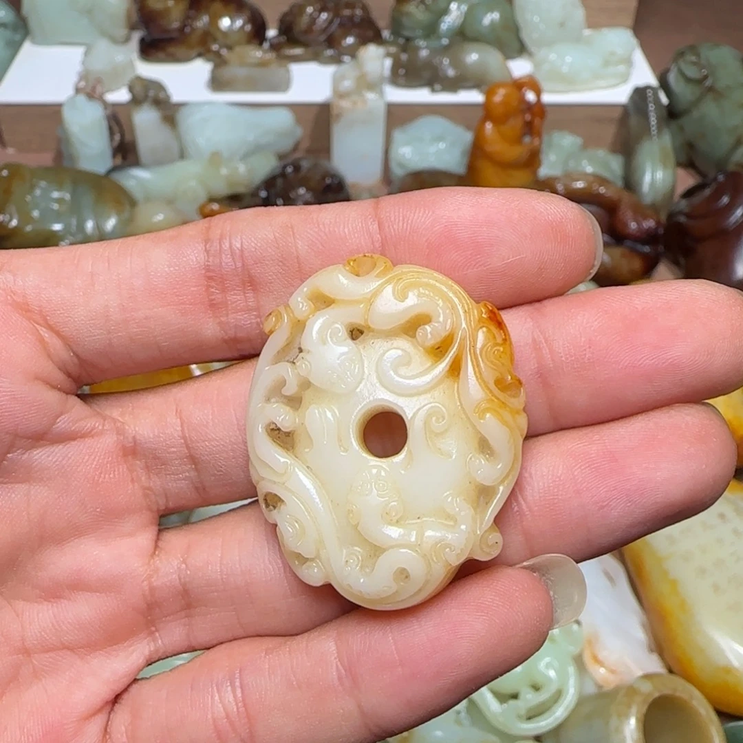 和田玉未镶嵌挂件